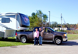 What’s this!!?? Jerry Lemar demonstrates something important to new owners and shoppers from all over the US – and Canada.